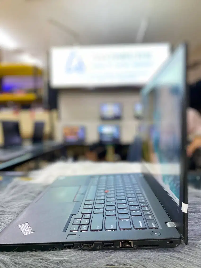 Laptop Second Lenovo Thinkpad T480 TC Intel Core i5 Gen 8 Ram 8 SSD256