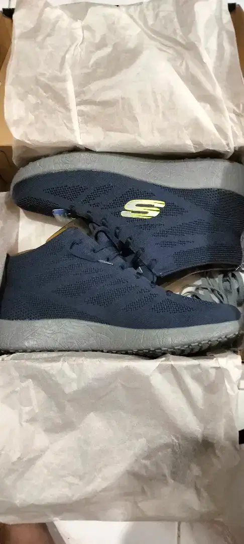 SEPATU BARU SKECHERS BURST