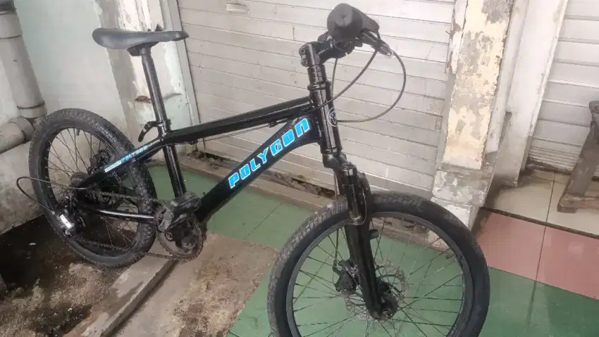 Sepeda MTB Polygon Alloy uk20 shock mantul operan simano aktif