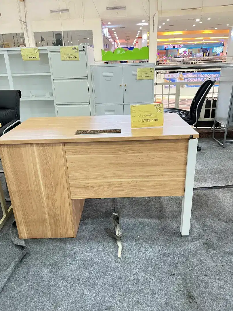 Sieben 2 meja kantor