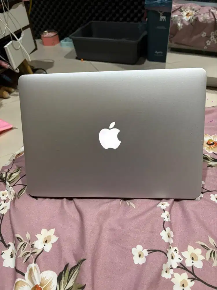 MacBook Pro 2015 Grey 13 inch i7