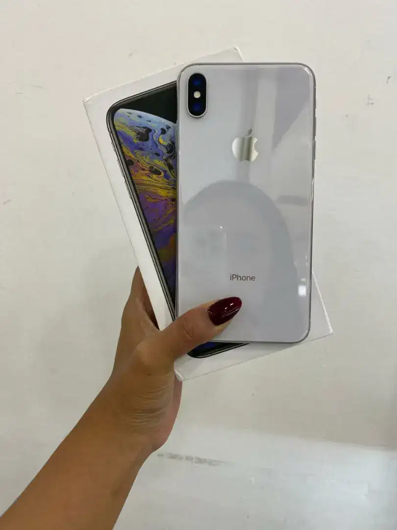 IPHONE XS MAX 64 GB