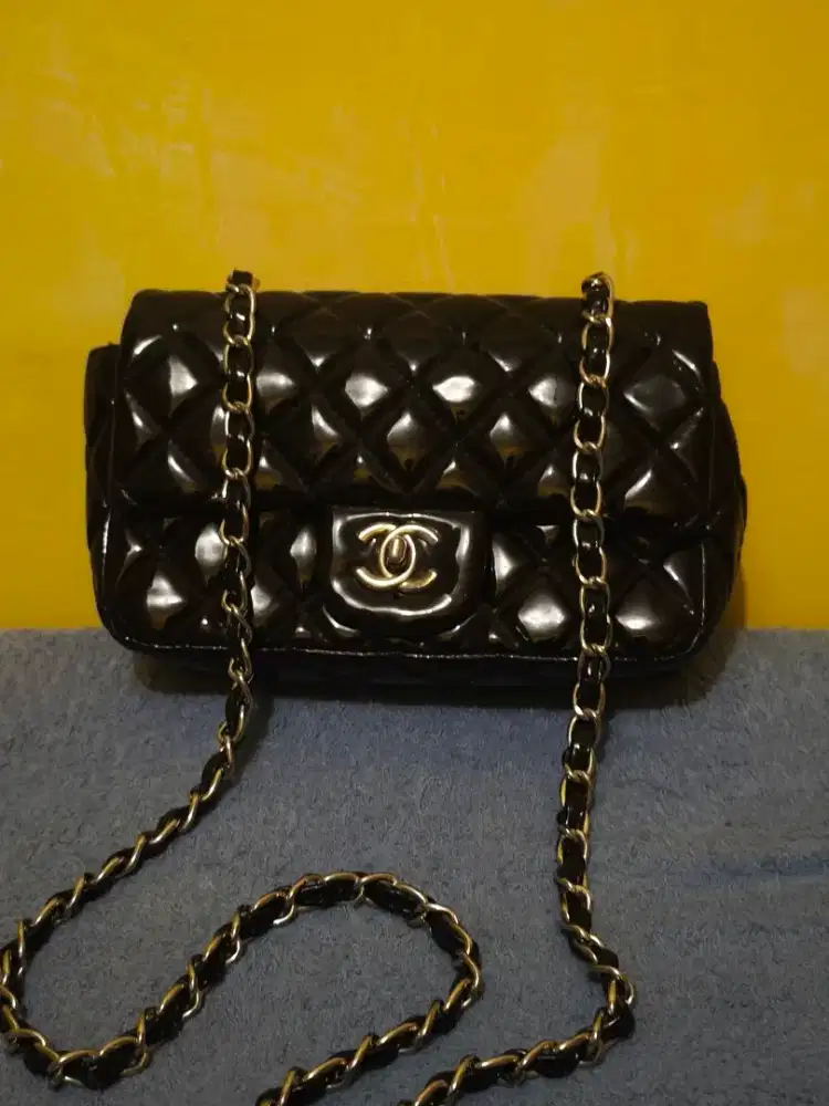 Channel Tas Hitam rantai...cute