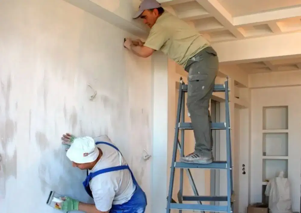 Tukang cat rumah dll