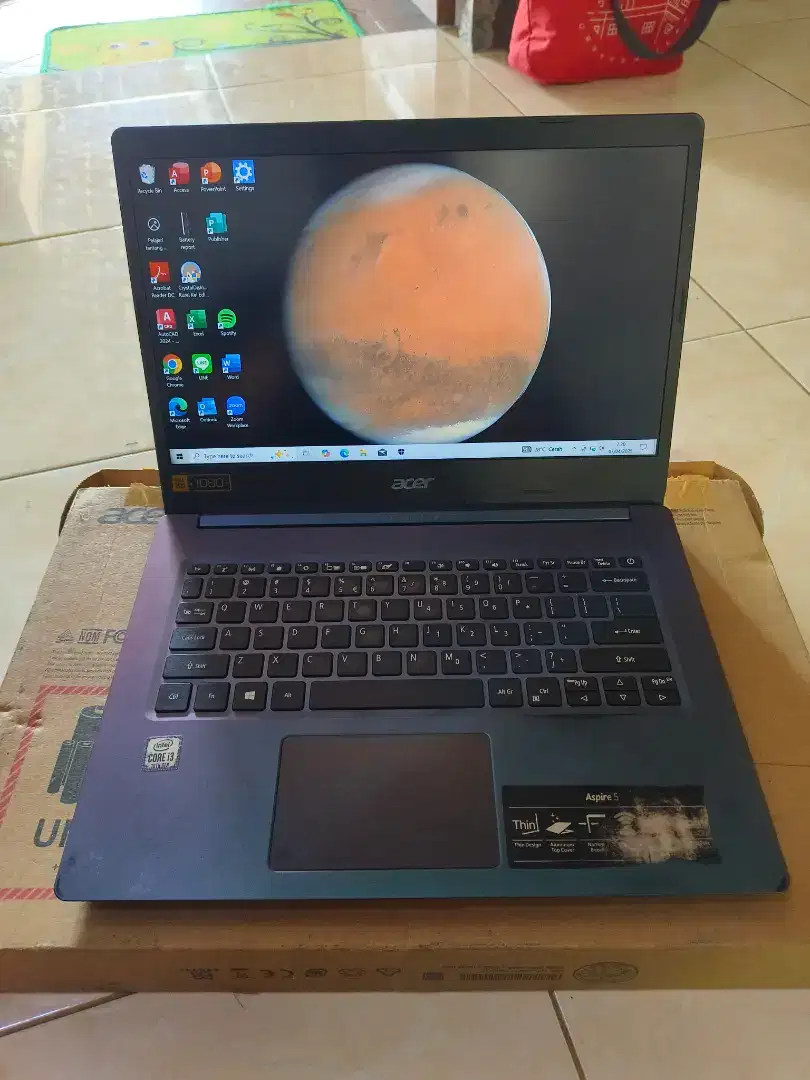 Acer Aspire 5 A415-53 Warna Bunglon