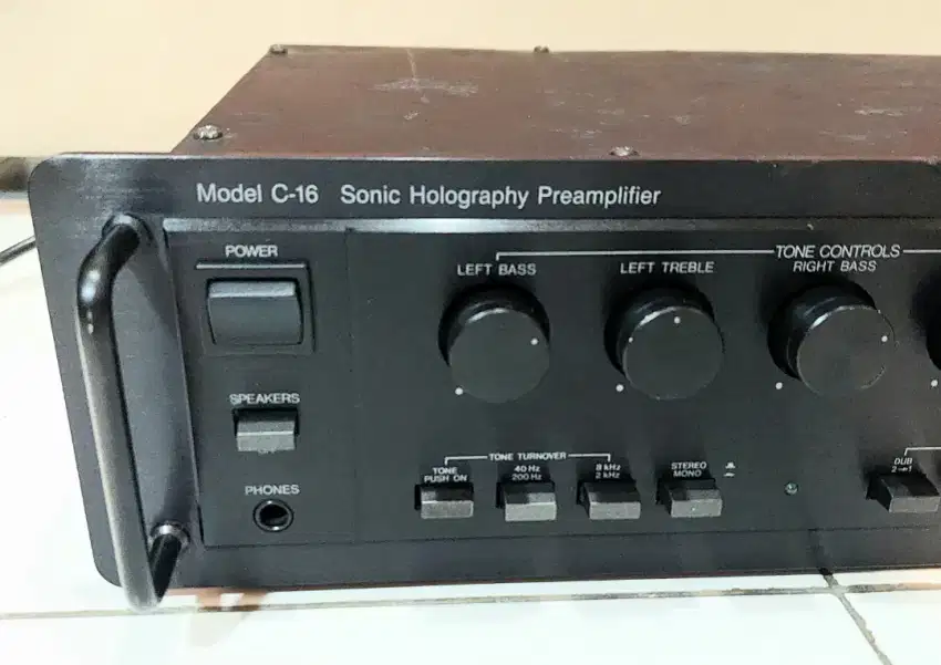 Preamp Carver C-16