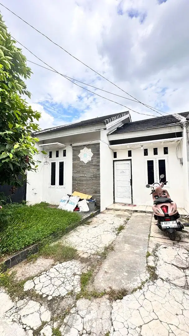 Disewakan rumah asli di vila rizki ilhami lokasi pojokan