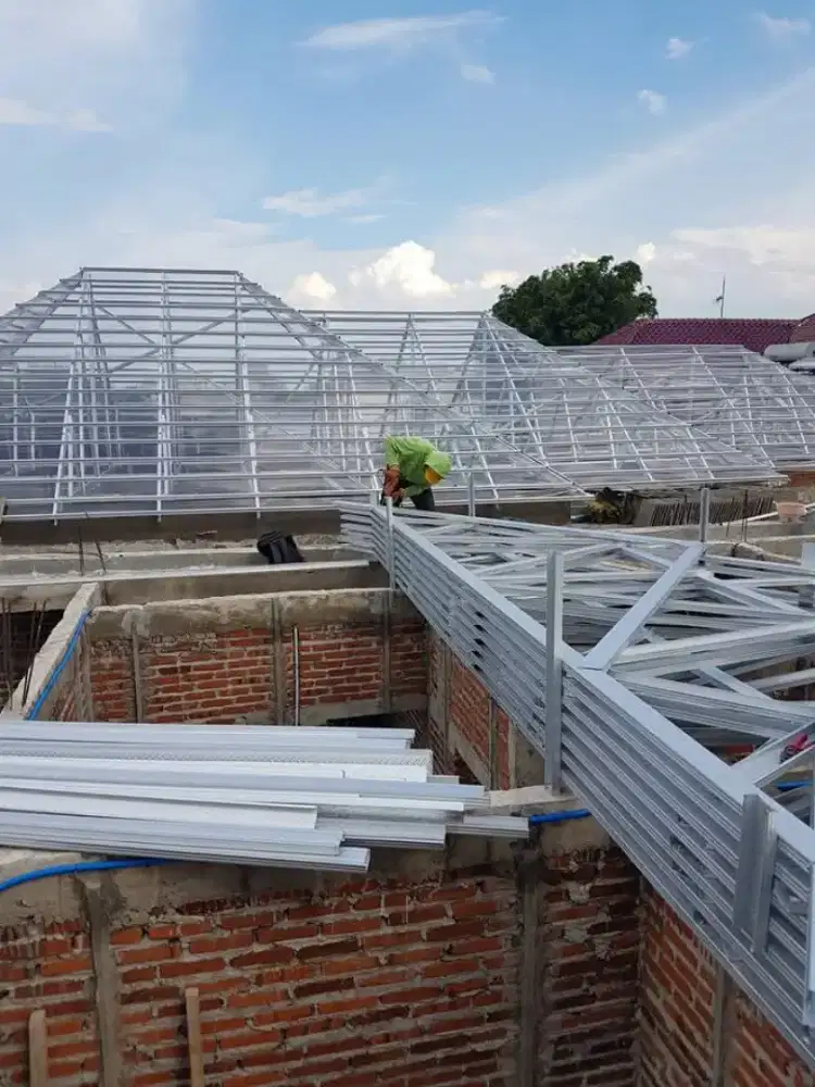 Rangka Atap Galvalum, Plafon Gypsum dan Partisi, Kusen Aluminiun