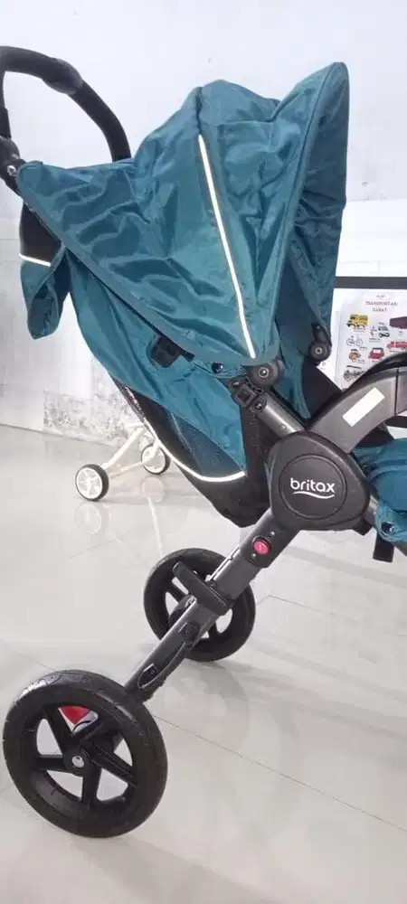 Stoler bayi merk britax