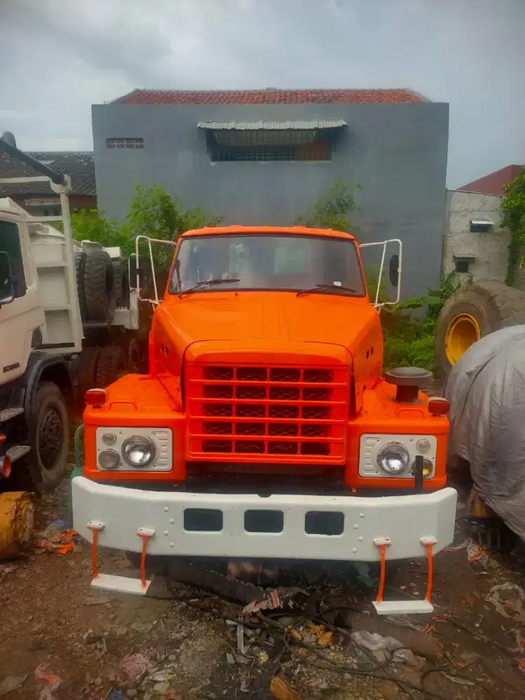 Truk truck NISSAN TZA520