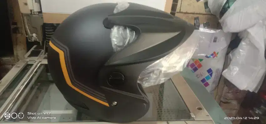 Helm  beat terbaru dan bahan dalam tebal