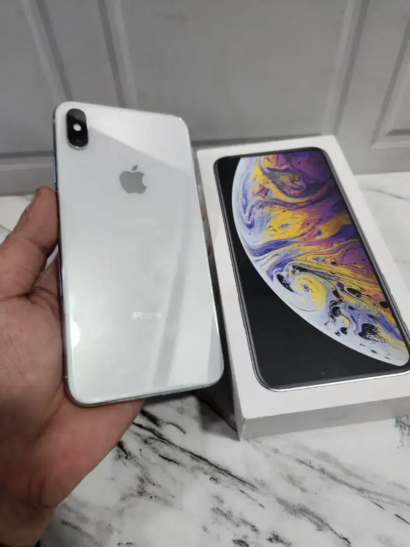 iPhone xs max 512GB inter