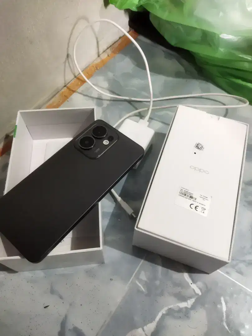 Oppo Reno 13 f 5G ram 12+12+256, full set
