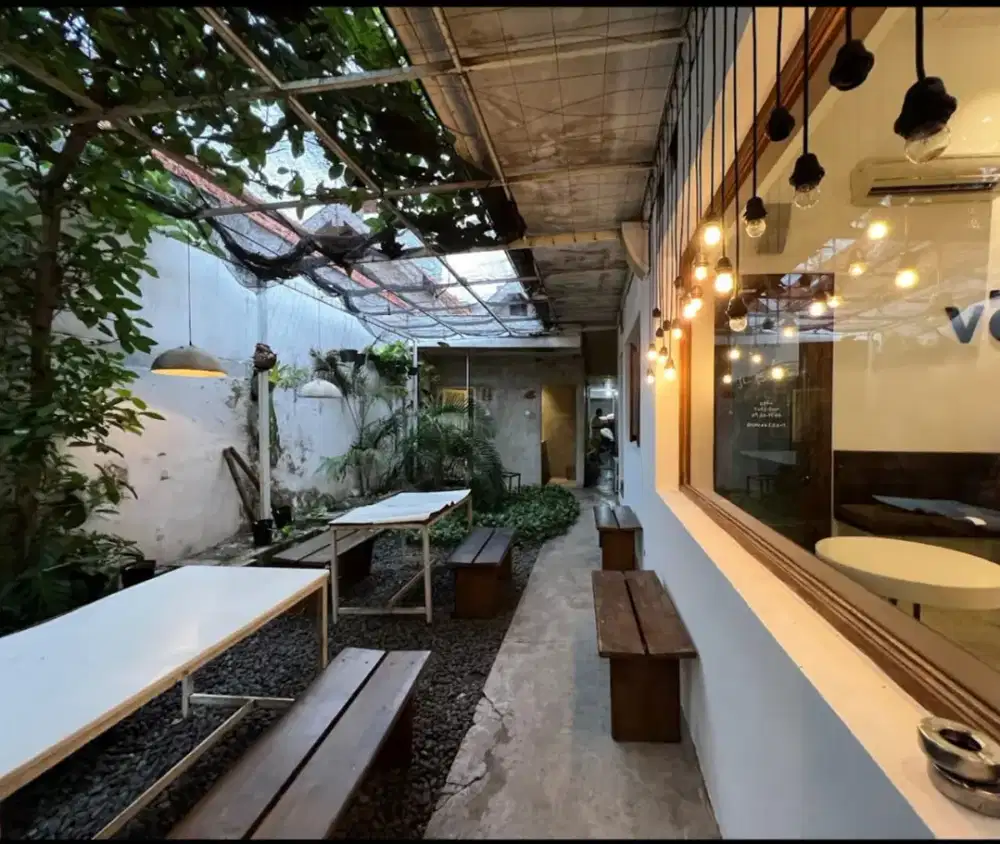 Dijual Bangunan Komersial STRATEGIS di Jl.Thamrin, Surabaya Pusat