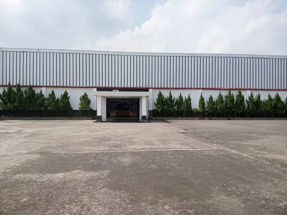 DiJUAL  ex pabrik sepatu Lokasi : area jombang