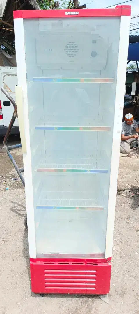 Showcase sanken