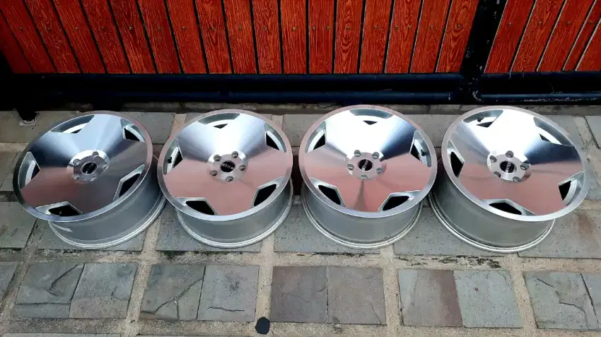velg R18 5X114,3 velg ring 18 5X114.3 velg r17 velg ring 19 hsr oz bbs