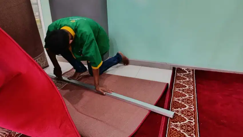 Karpet masjid dan musholla