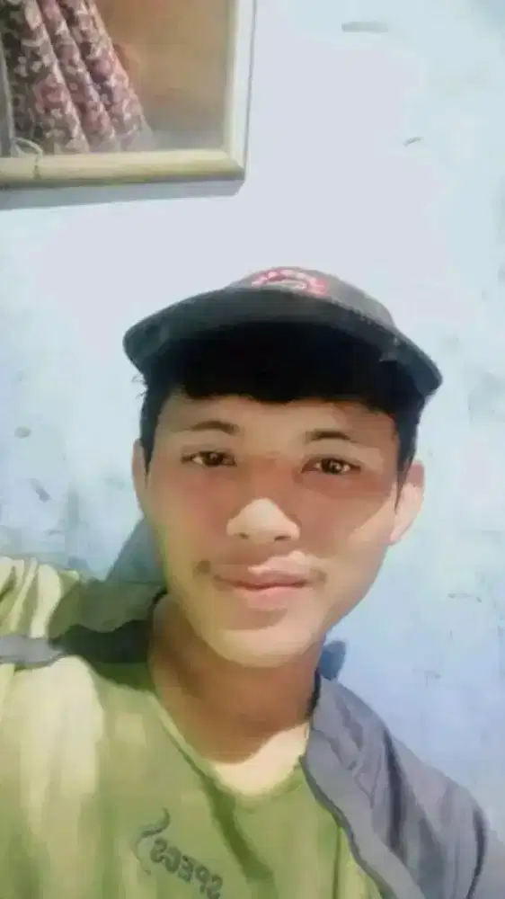 Lagi nyari kerjaan apaa aja yang penting halal