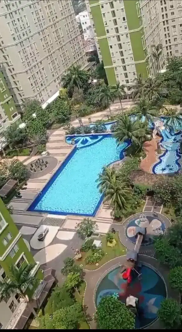 Tower Viola unit Studio lantai 19 swimming pool view