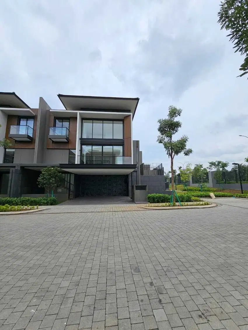 Dijual Rumah Sultan di Nabapark BSD City