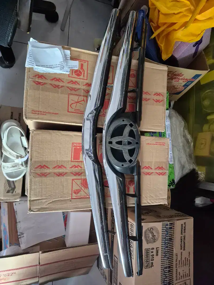 Chrome grill innova ttpe V 2010