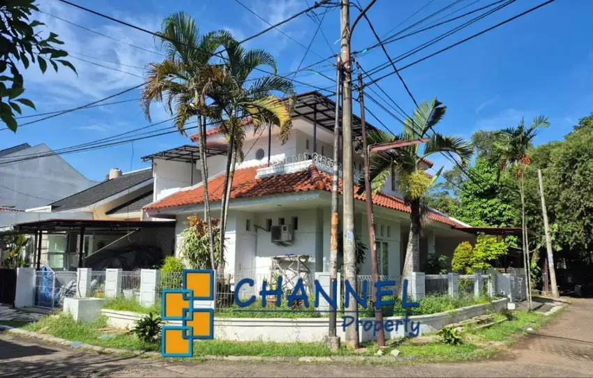 Jual Cepat  Rumah Hoek Di Nusaloka Bsd, RR