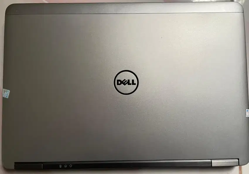 Dell latitude E7240 core i5