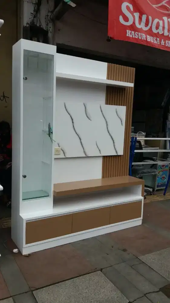 Lemari TV partisi triblok anti lembab , jamur, rayap