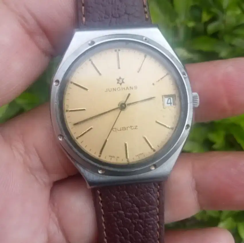 Jam tangan junghans
