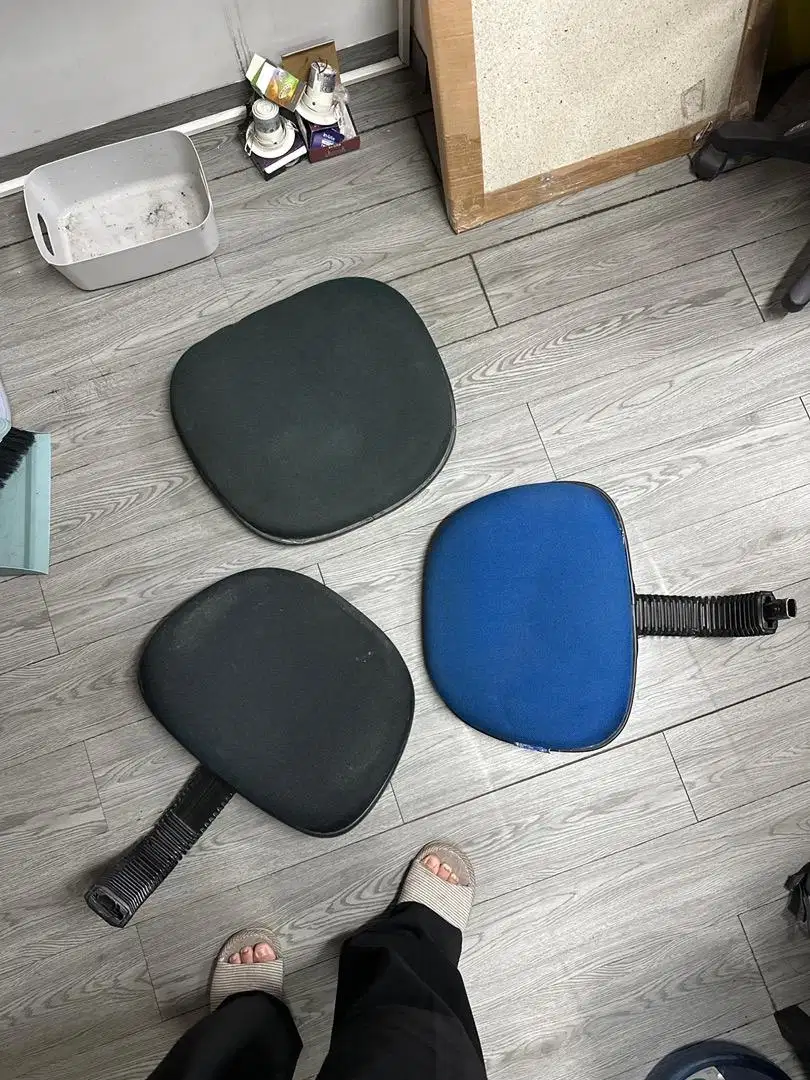BATALAN KURSI KANTOR