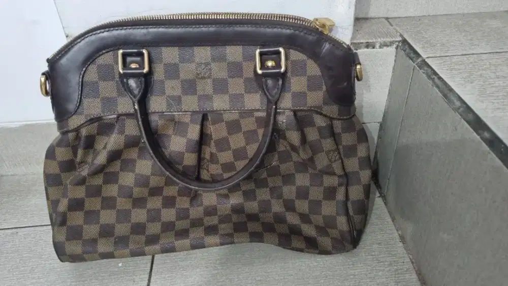 Tas Levong kulit asli asal jadi uang aja