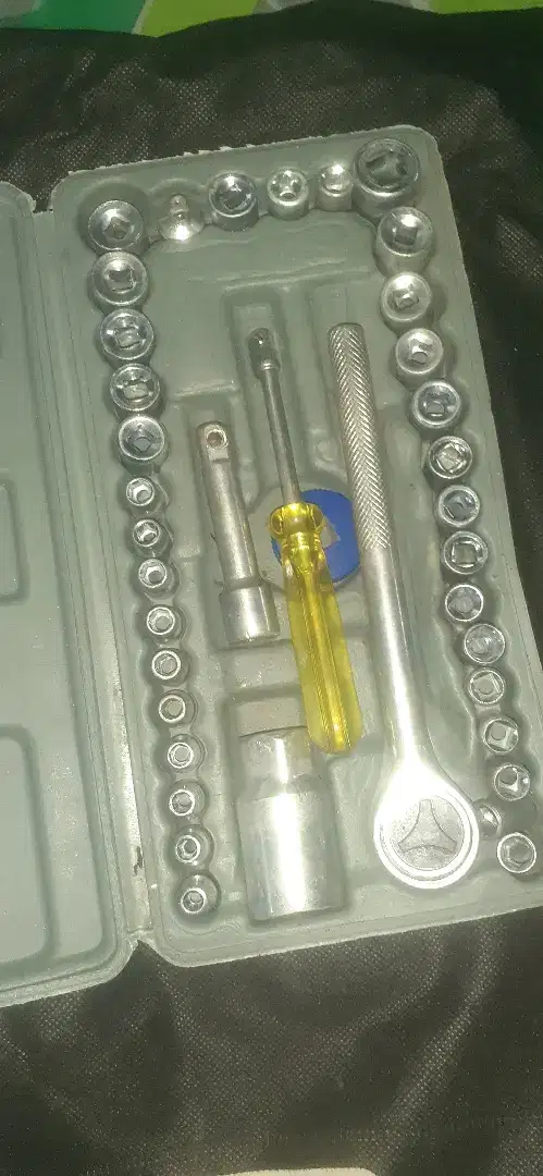 Kunci shock/sok satu set 40Pcs dan Tang Rivet