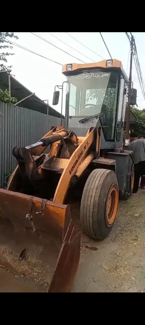 Loader bekas berkualitas