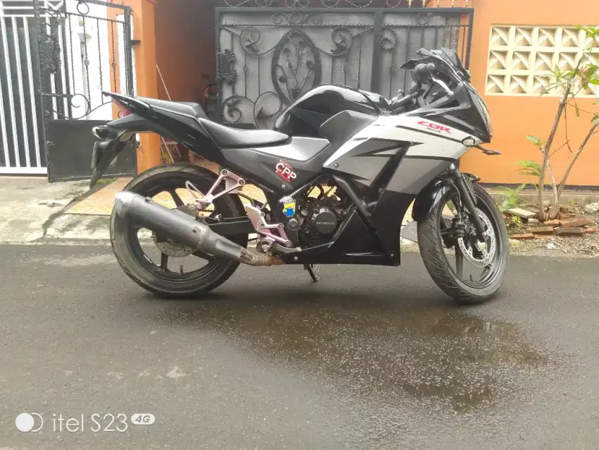CBR 150R tahun 2016 LENGKAP