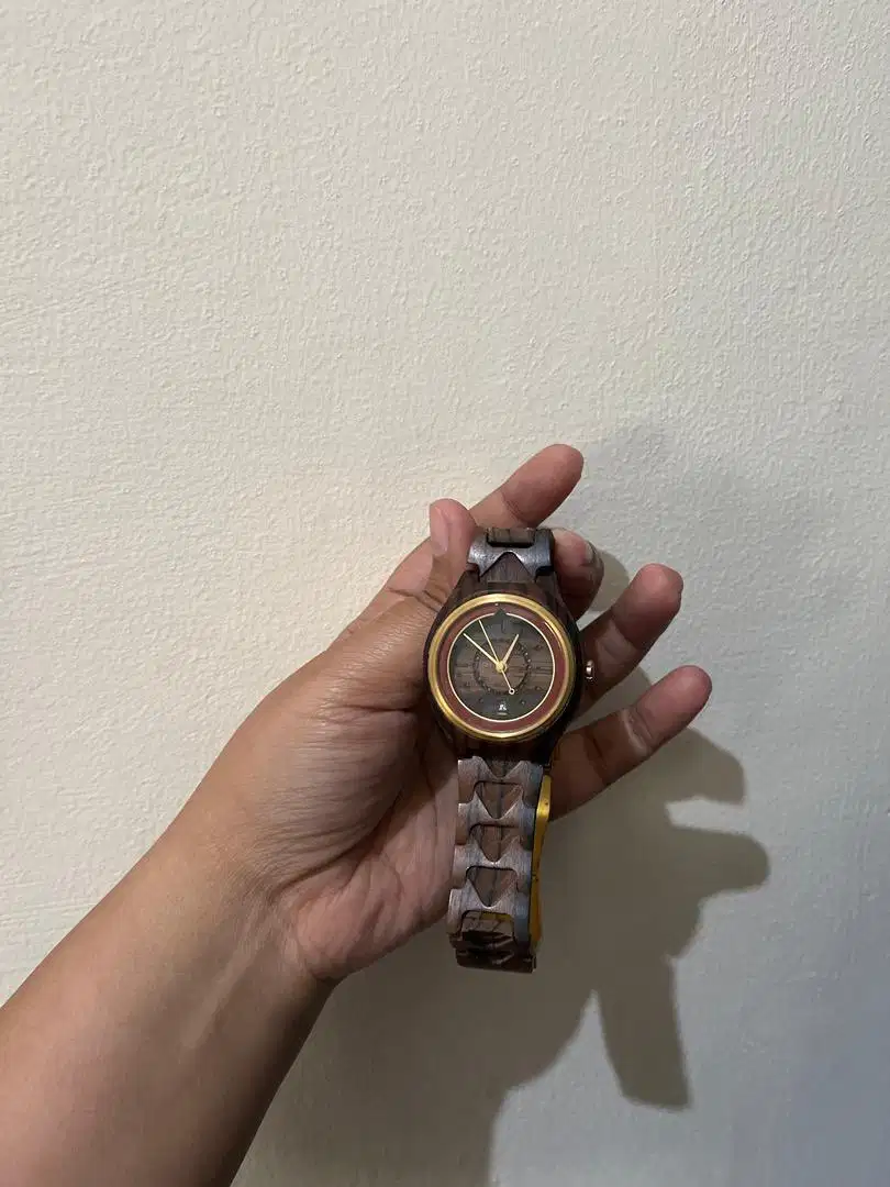 Jam tangan matoa