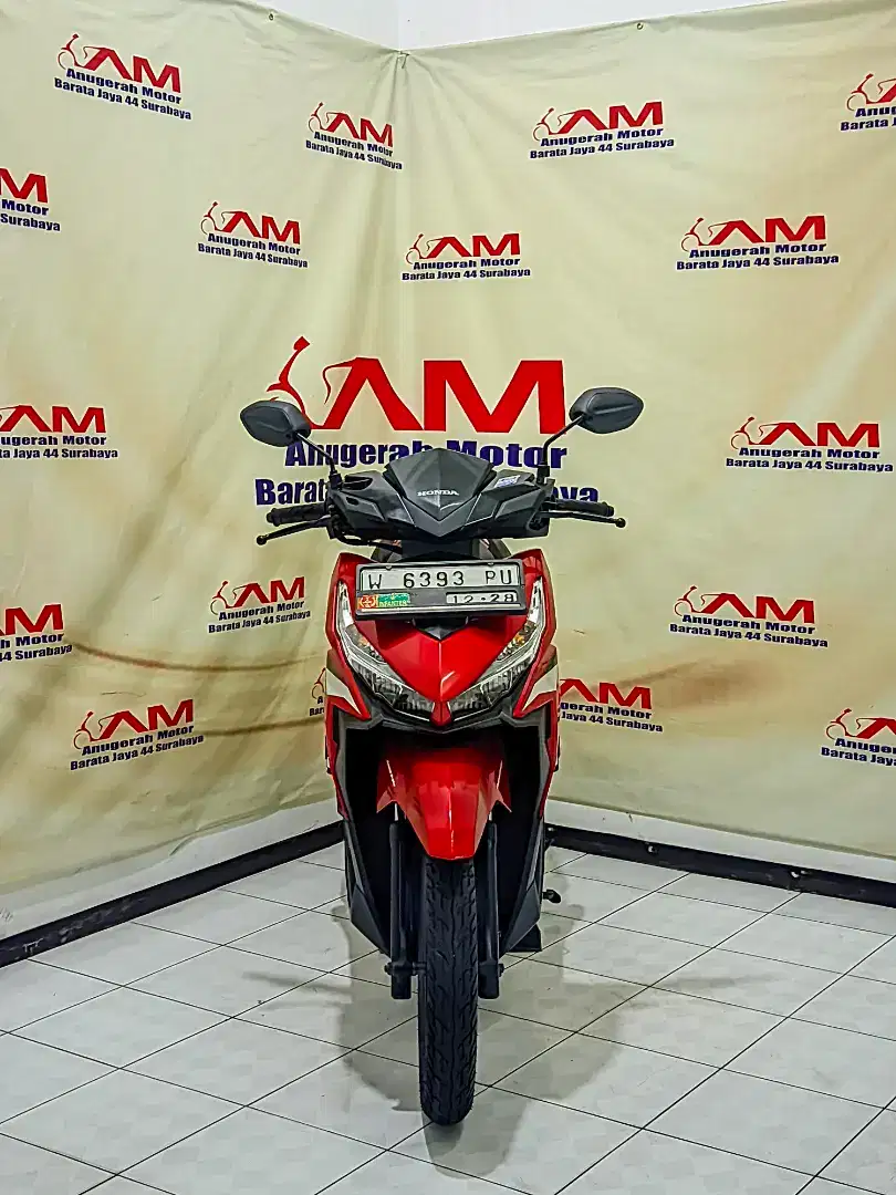 Honda Vario 125 ISS Tahun 2015 warna Merah