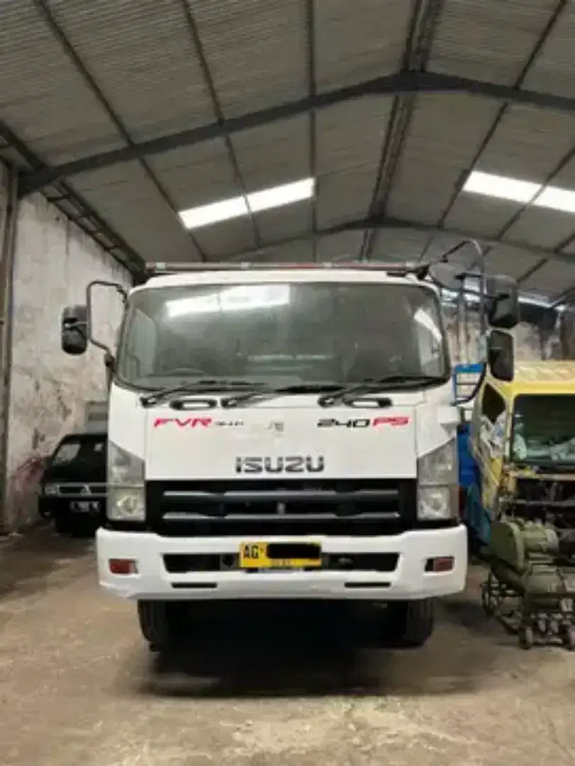 Isuzu Flatdeck 2022