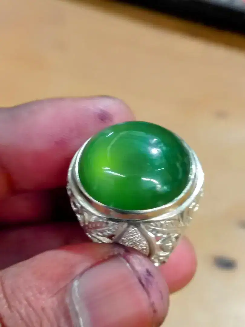 Batu cincin hijau botol aceh