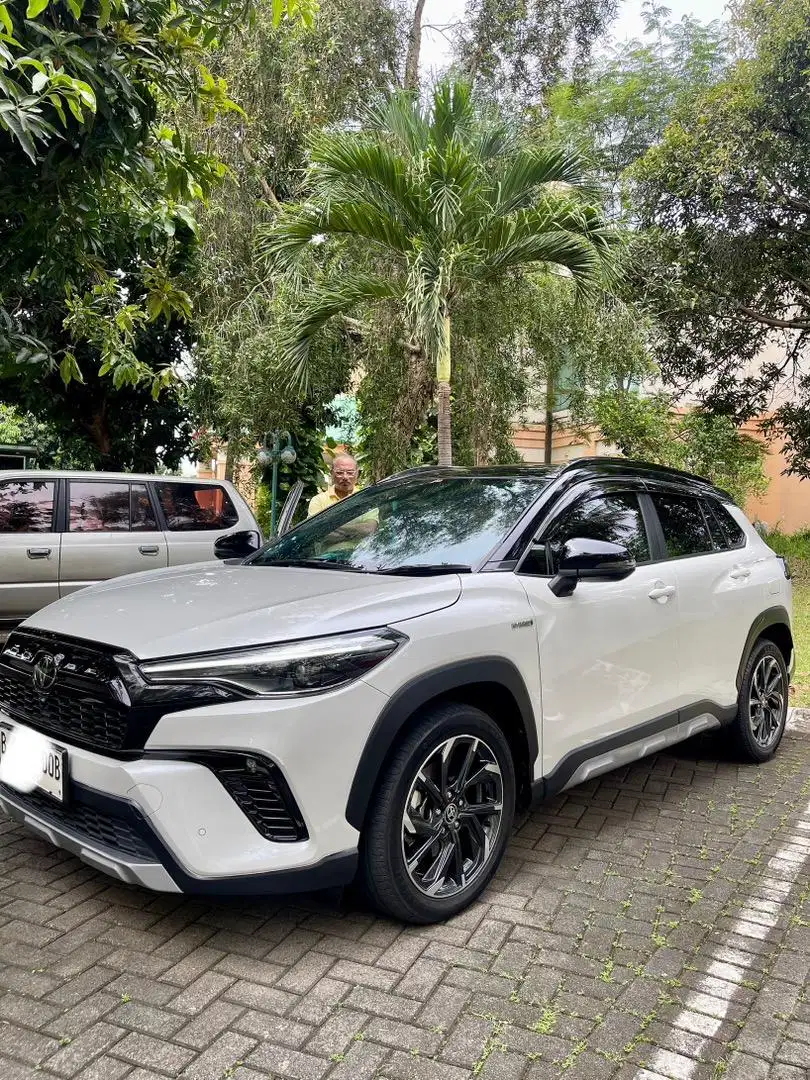 (KM 12 RB)Corolla Cross GR Hybrid 2023 Improvement Spesial