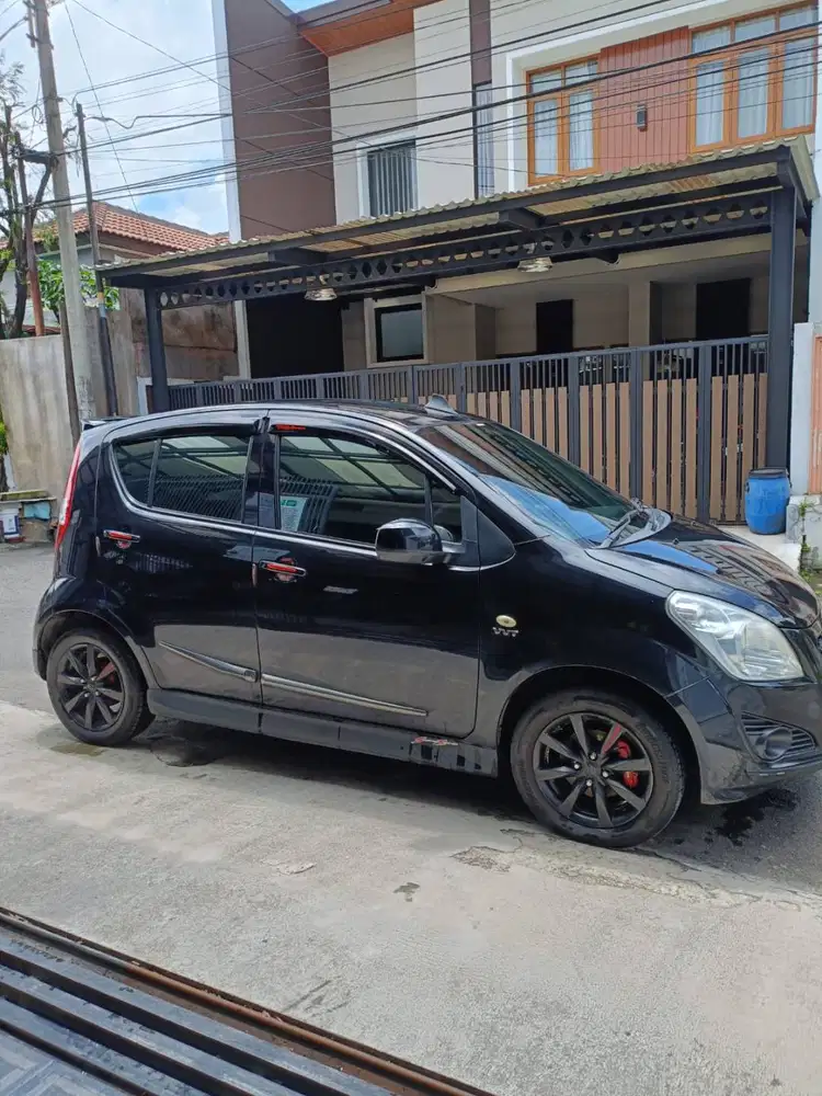Suzuki Splash GL 1.2 Sportivo full varian hitam