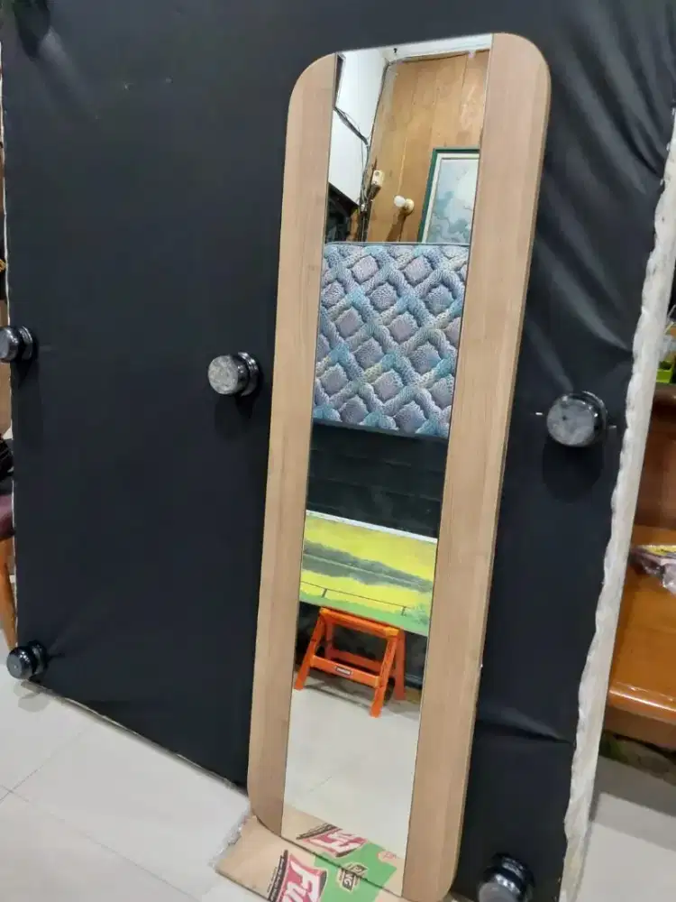 Kaca cermin dinding full body (bekas hotel) kwalitas bagus