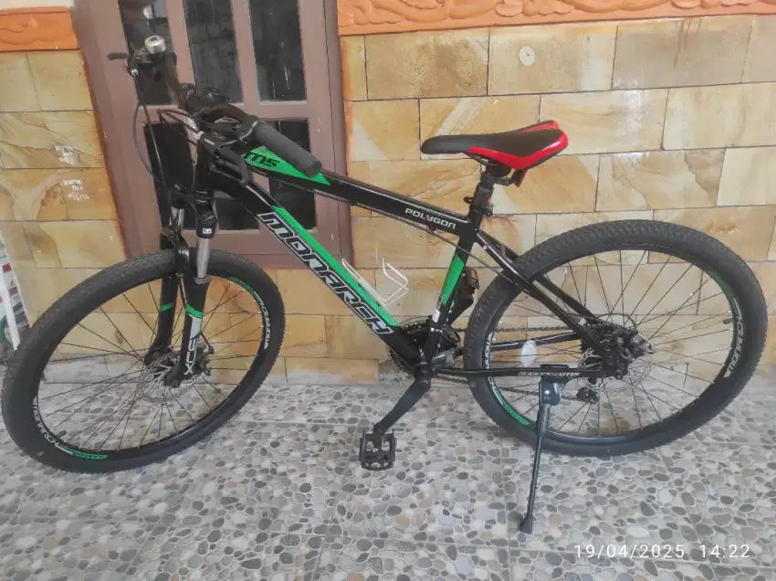 Sepeda MTB Polygon Monarch 5
