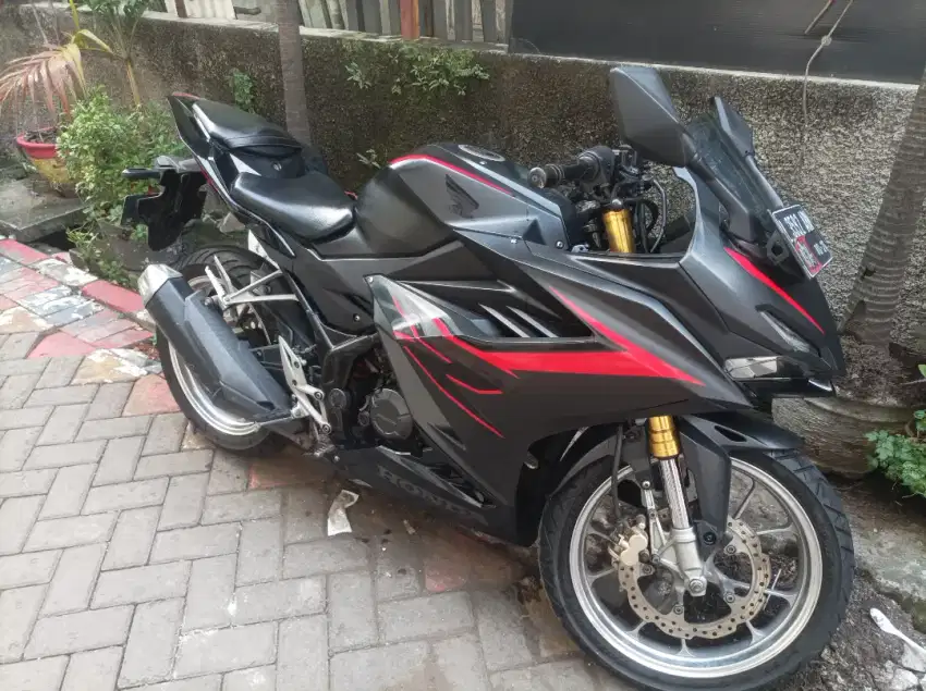 Cbr 150R thn 2022