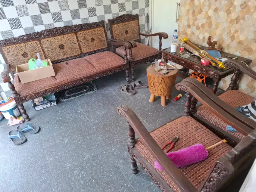 1 set kursi tamu &ukiran