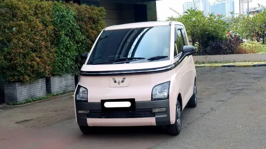 km17rb wuling air ev standar range lite 2023 pakai 2024 pink tangan 1