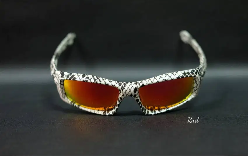 Kacamata Oakley monster pup frame custom red ruby aftermarket