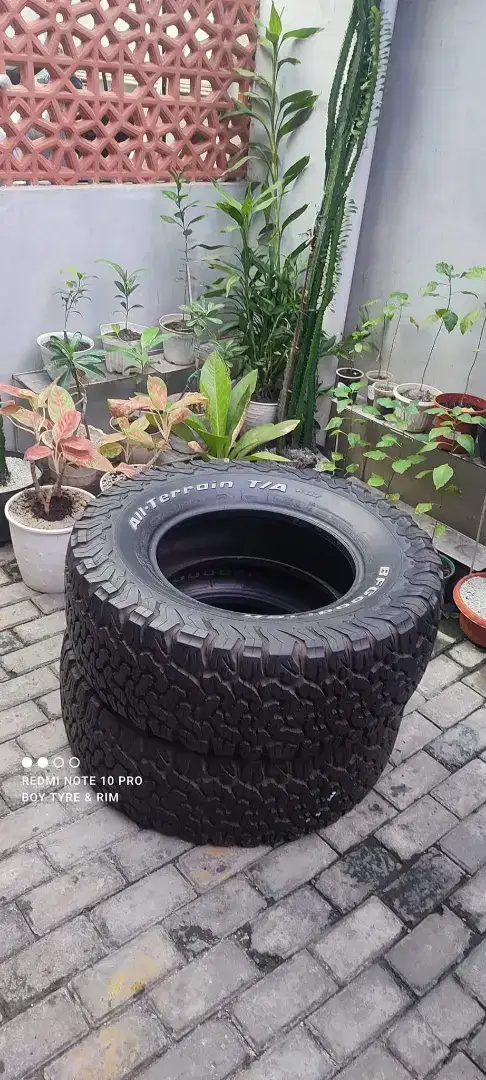 bfgoodrich atko2 305/65/17 2015 2pcs