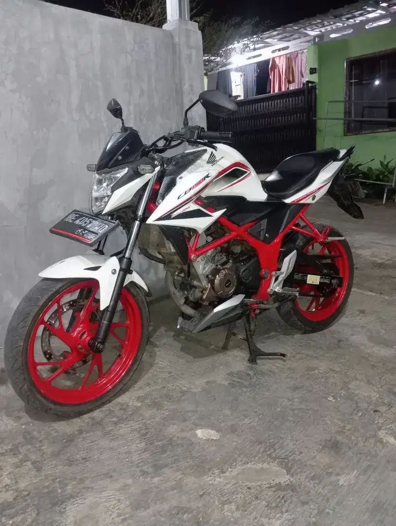 CB150R 2016 led