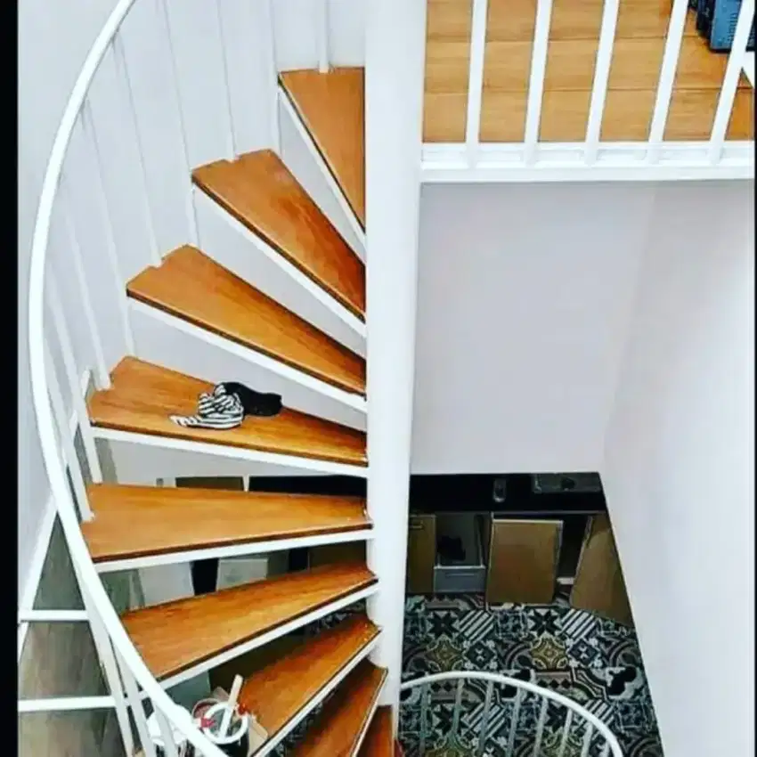 Tangga putar minimalis per tinggi 3 meter